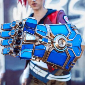 Vi cosplay gauntlet
